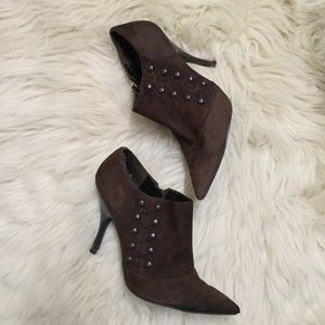 Guess Brown Suede Heels Booties Sz 8M